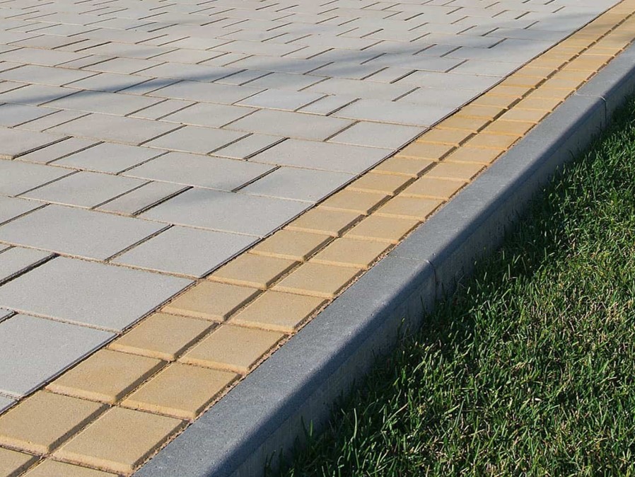 Продажа тротуарного бордюра в Приозерске